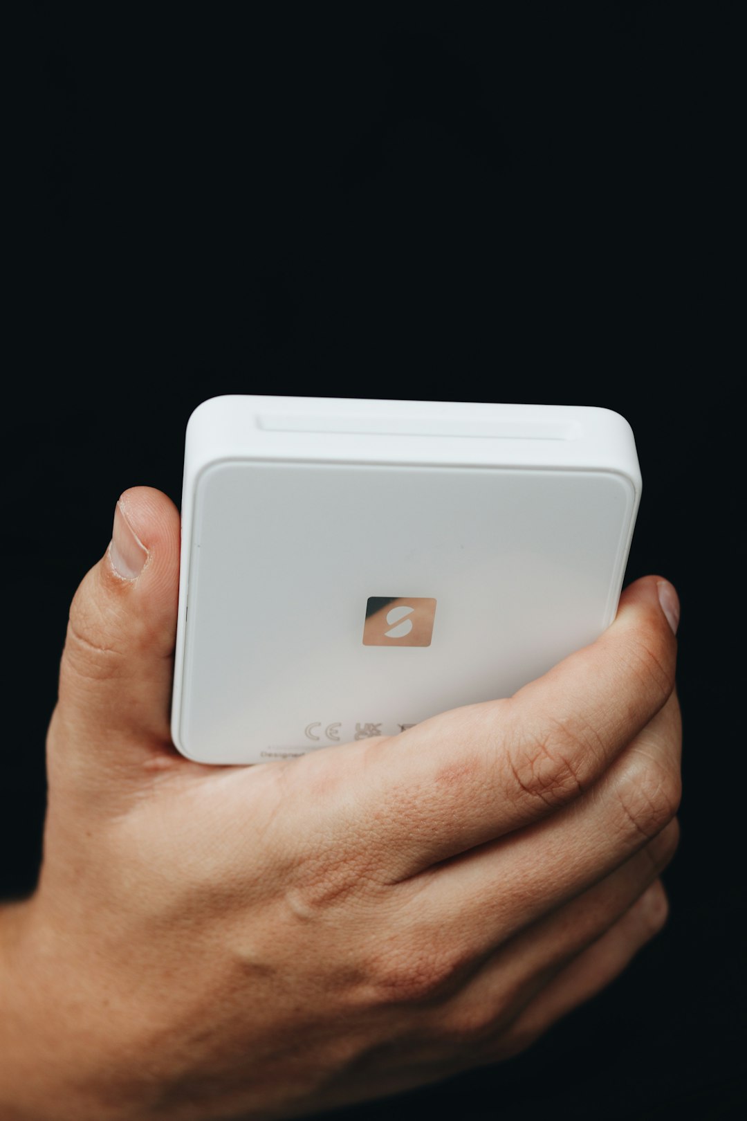 Image default